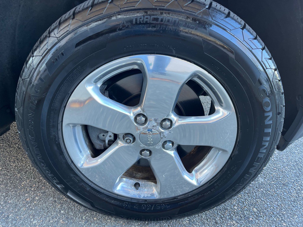 2012 Jeep Grand Cherokee Image 9