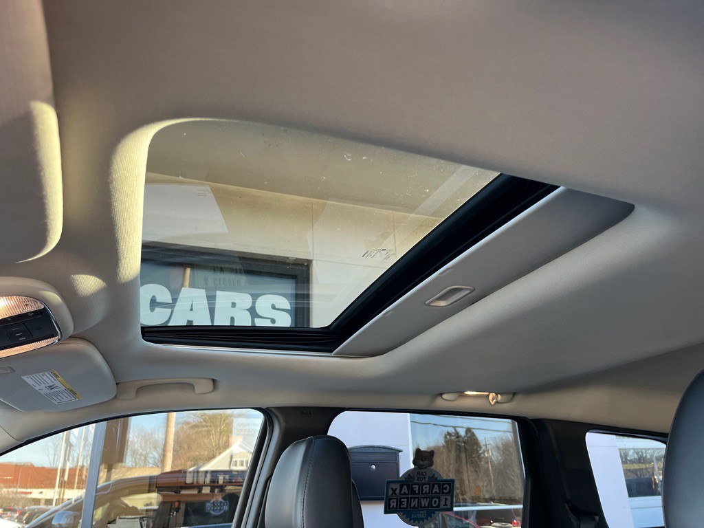 2012 Jeep Grand Cherokee Image 18