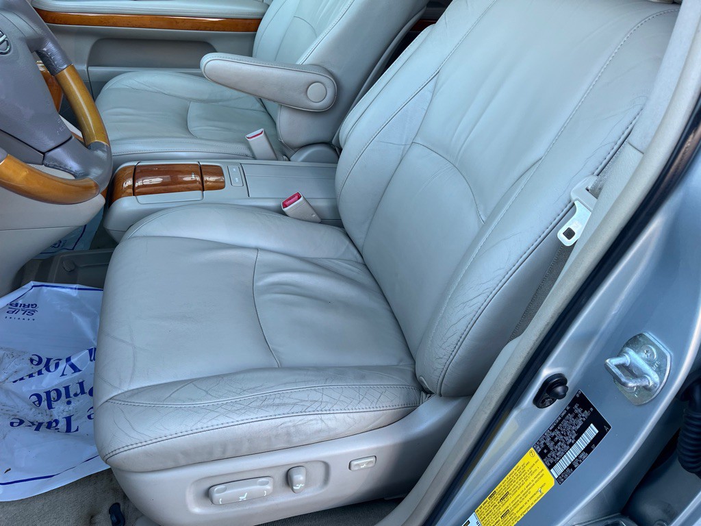 2009 Lexus RX Image 11