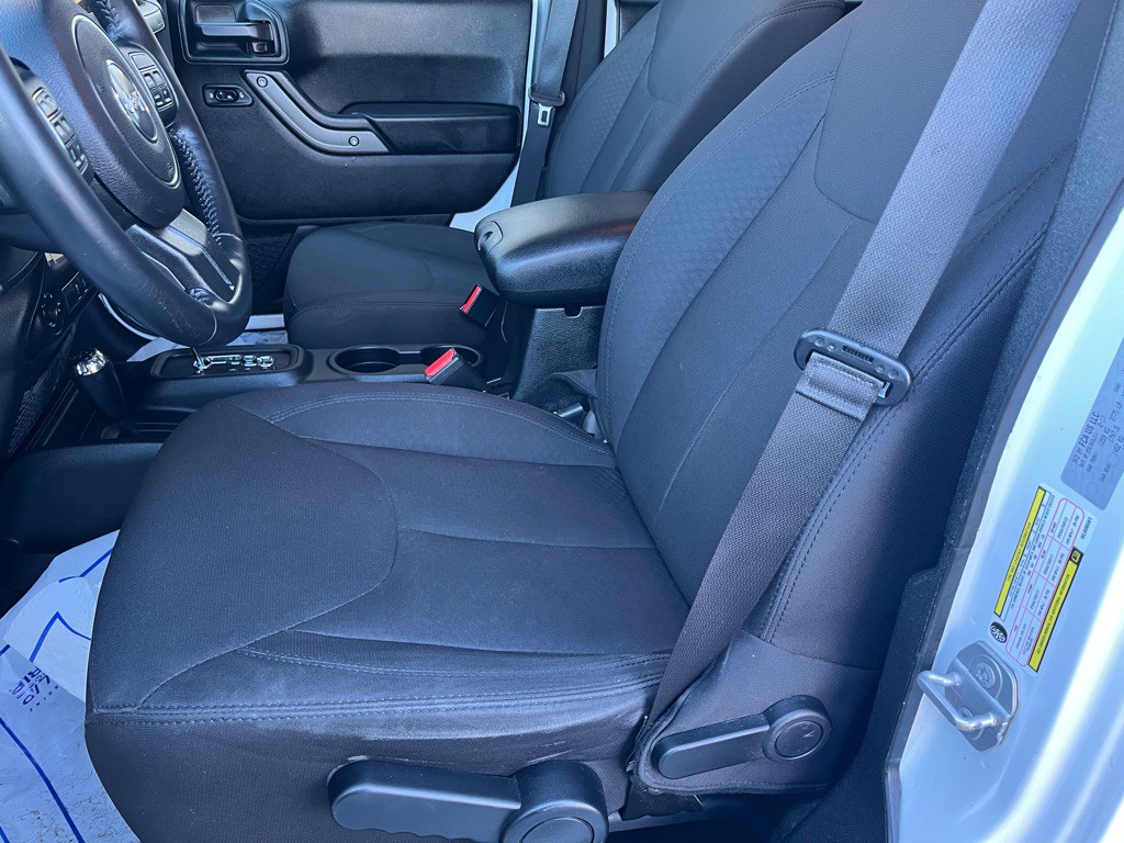 2017 Jeep Wrangler Unlimited Image 11