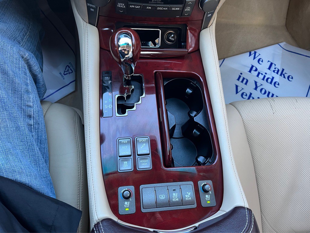 2008 Lexus LS Image 13