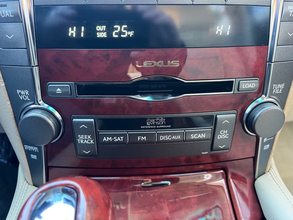 2008 Lexus LS Image 14