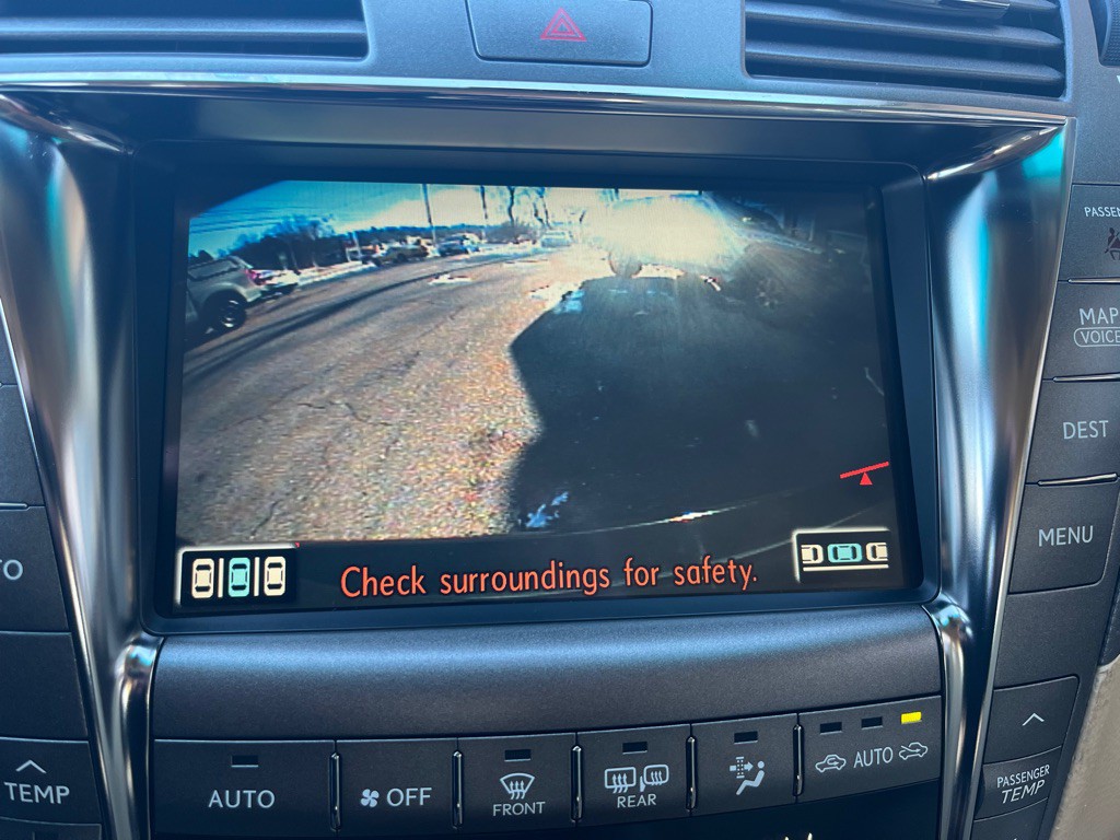 2008 Lexus LS Image 16