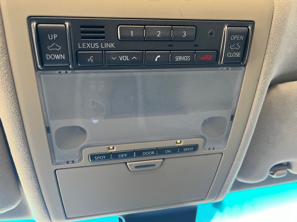 2008 Lexus LS Image 19