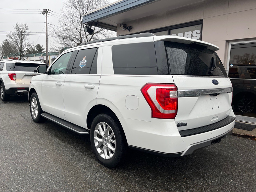 2020 Ford Expedition Image 2