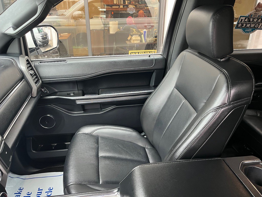 2020 Ford Expedition Image 8
