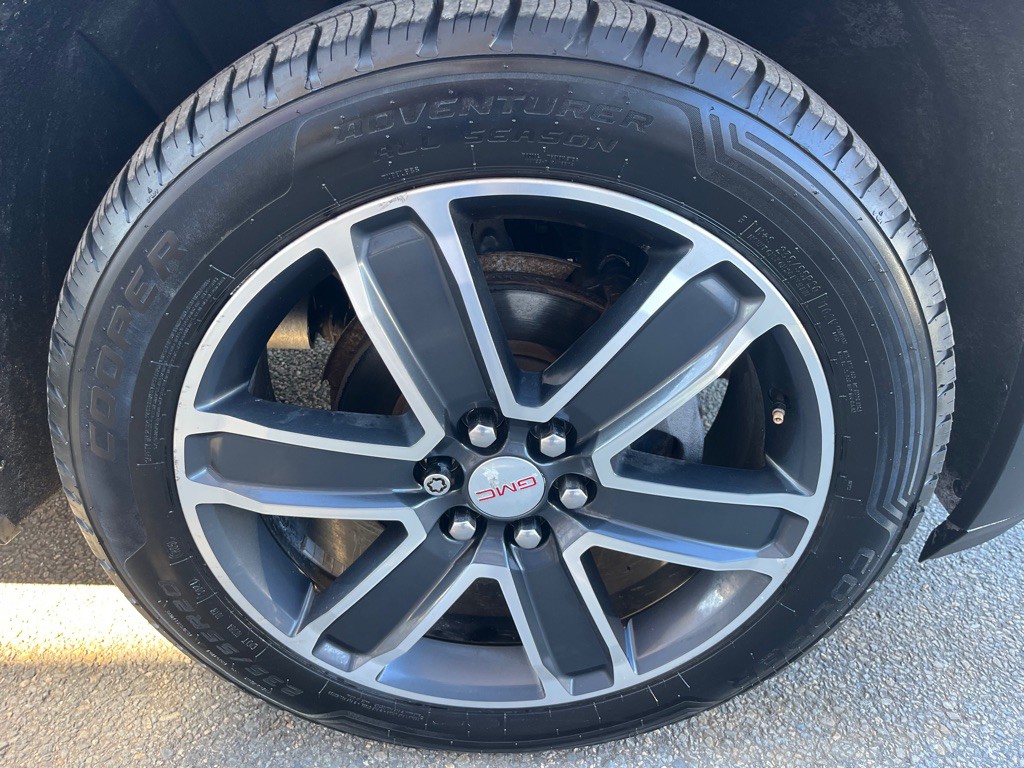 2020 GMC Acadia Image 9