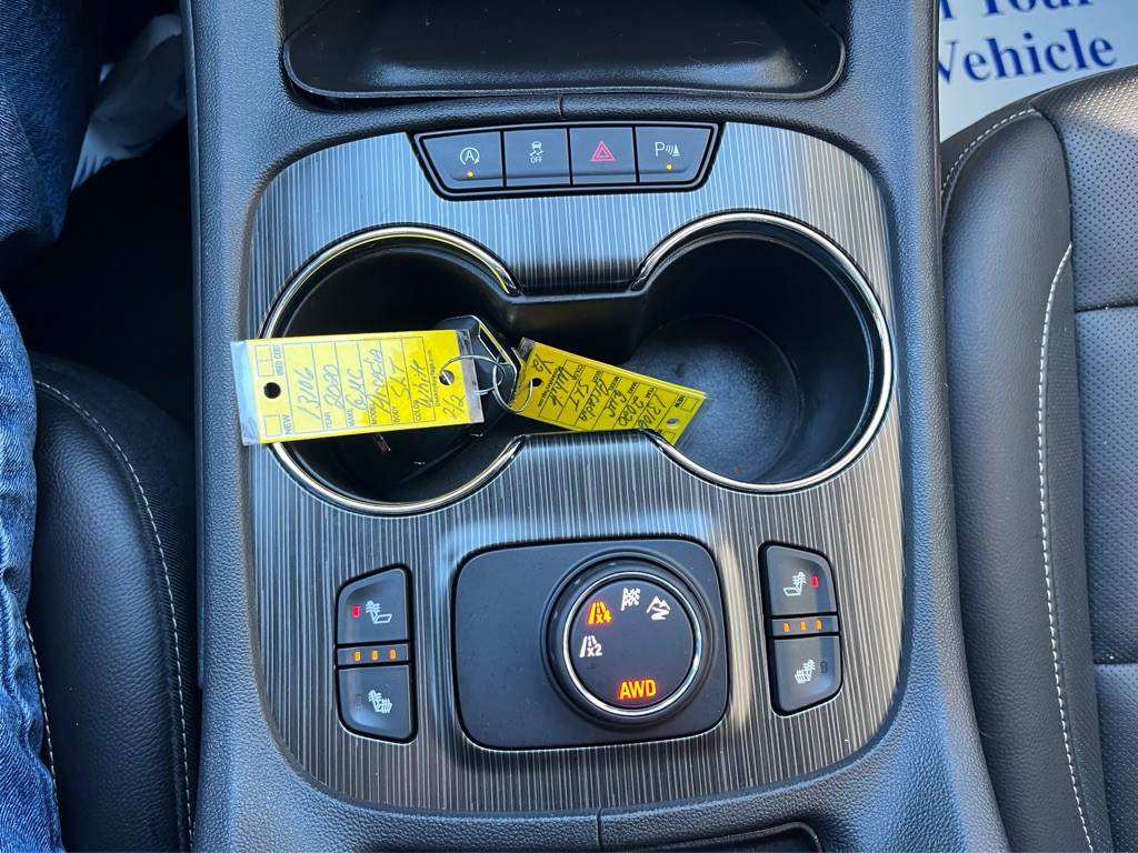 2020 GMC Acadia Image 15