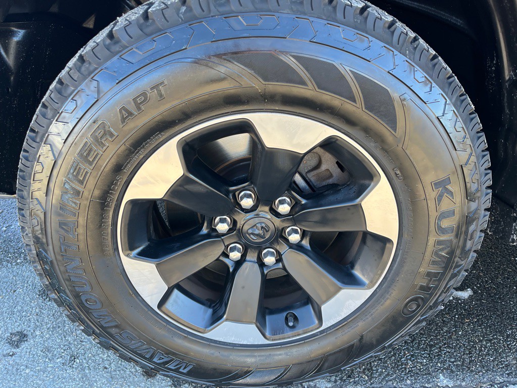 2019 RAM 1500 Image 7