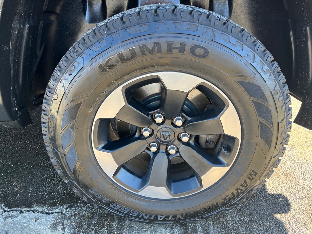 2019 RAM 1500 Image 8