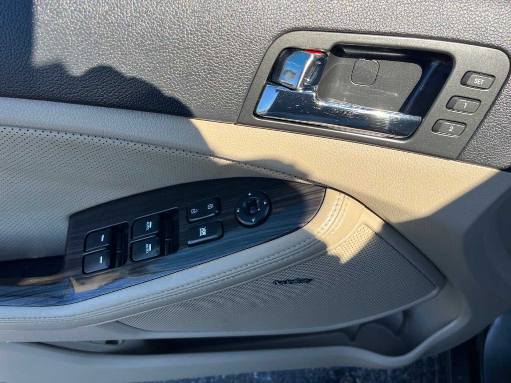 2011 Kia Optima Image 10