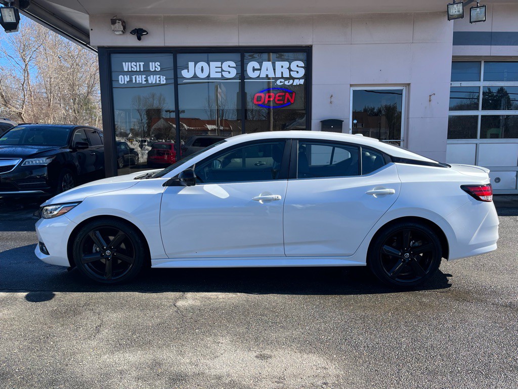 2022 Nissan Sentra Image 1