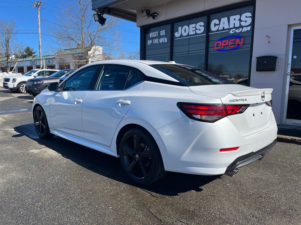 2022 Nissan Sentra Image 2