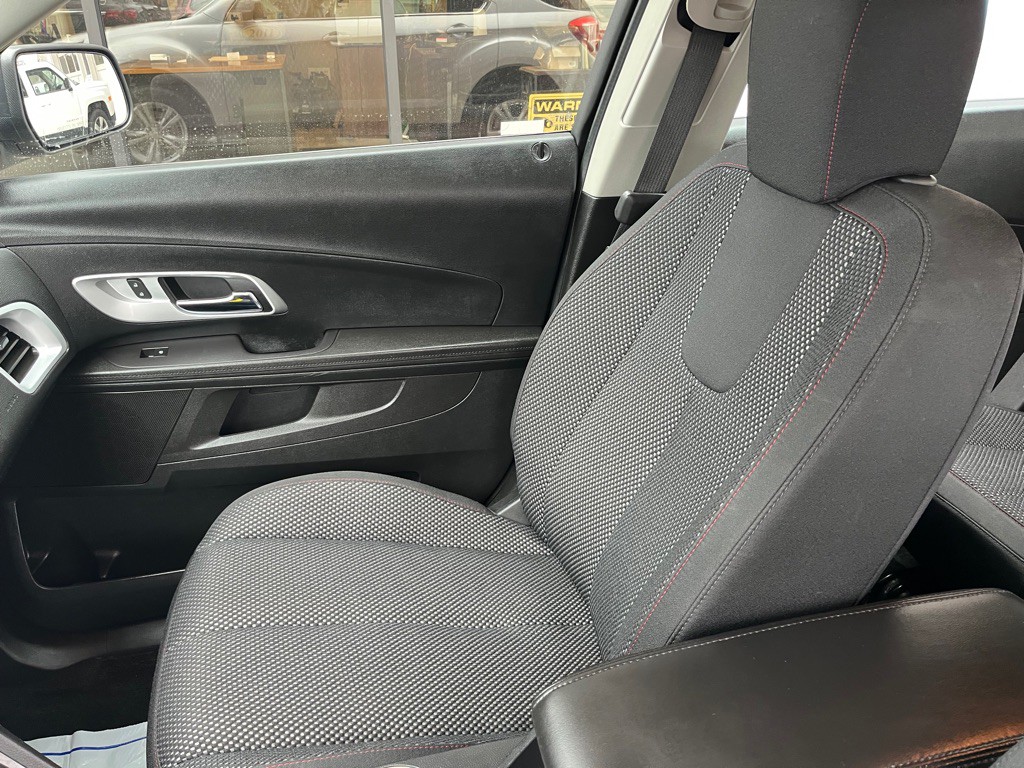 2017 Chevrolet Equinox Image 12