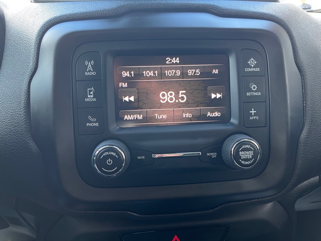 2018 Jeep Renegade Image 15