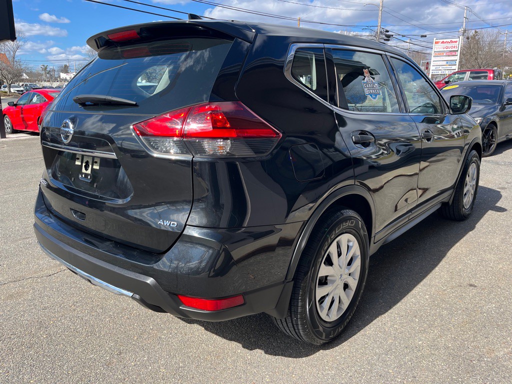 2020 Nissan Rogue Image 3