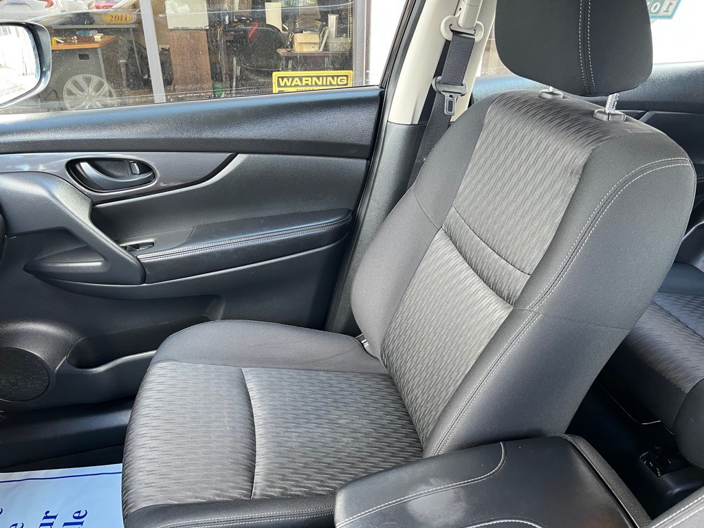 2020 Nissan Rogue Image 12