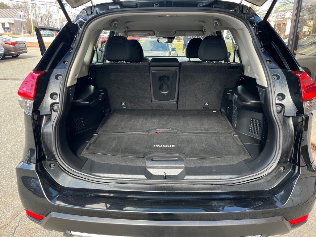 2020 Nissan Rogue Image 21