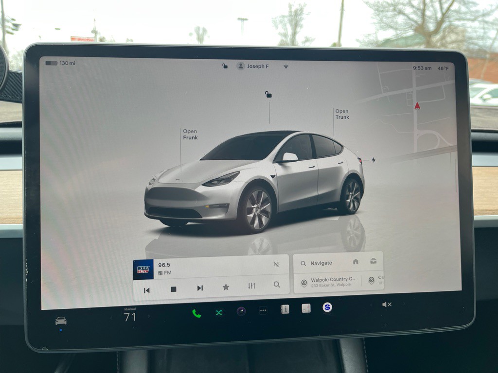 2024 Tesla Model Y Image 13
