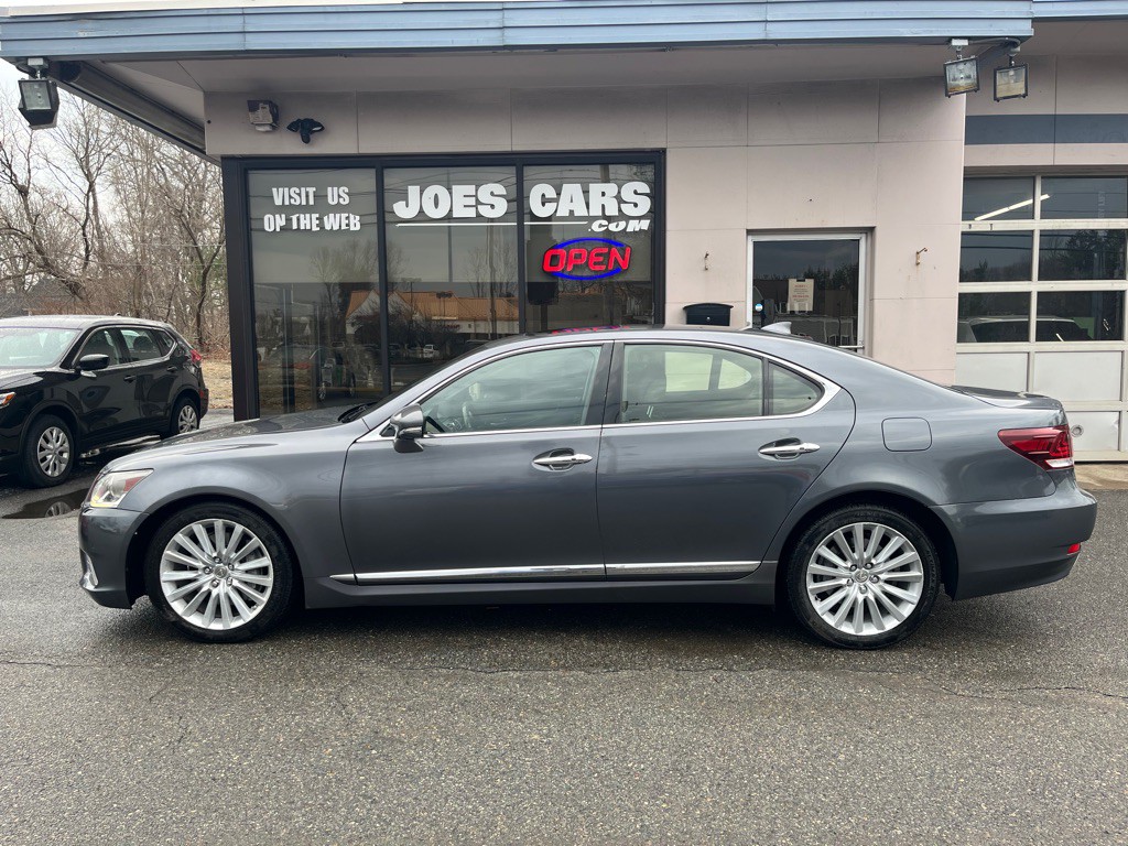 2015 Lexus LS Image 1