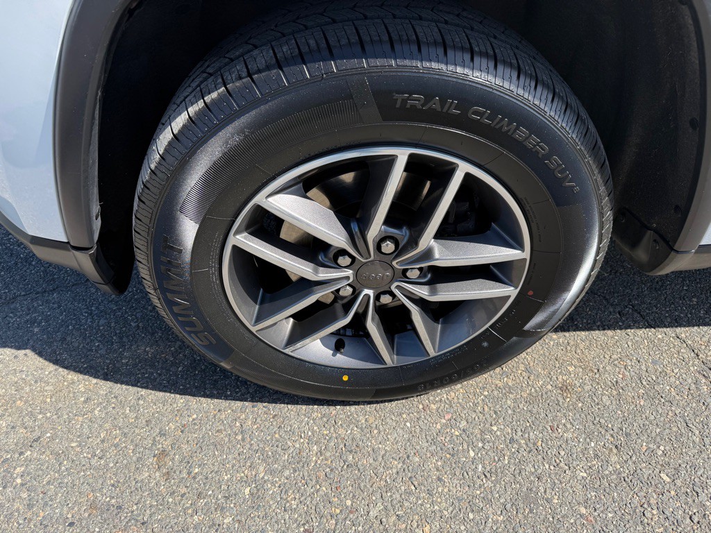 2019 Jeep Grand Cherokee Image 6