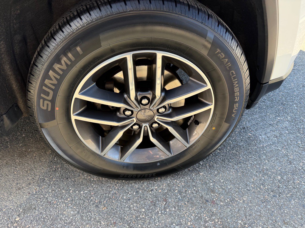 2019 Jeep Grand Cherokee Image 9