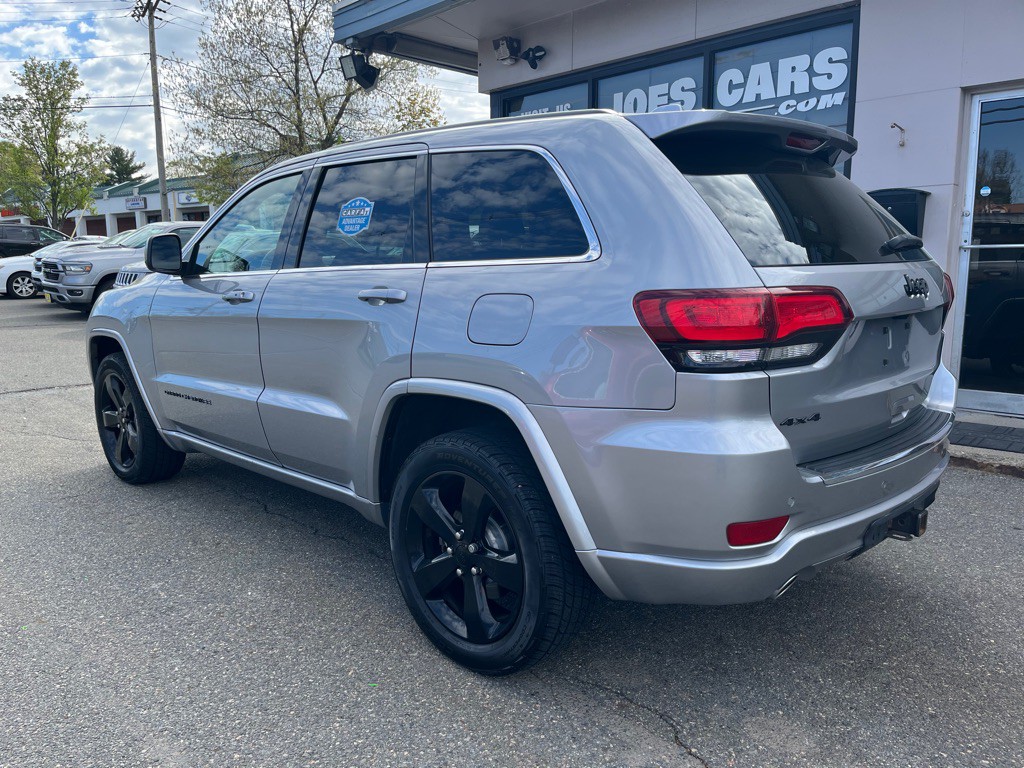 2015 Jeep Grand Cherokee Image 2