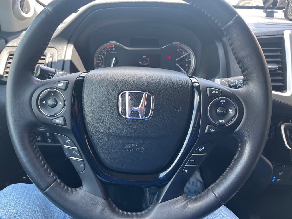 2016 Honda Pilot Image 17