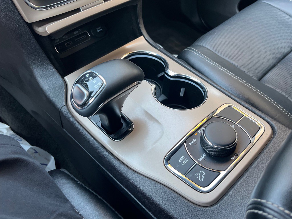 2015 Jeep Grand Cherokee Image 13