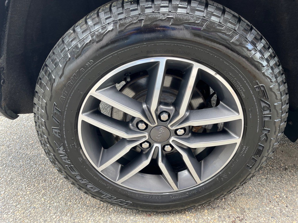 2019 Jeep Grand Cherokee Image 8