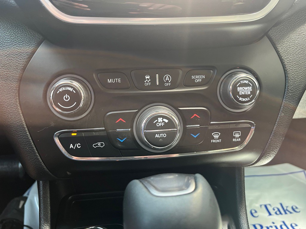 2020 Jeep Cherokee Image 14