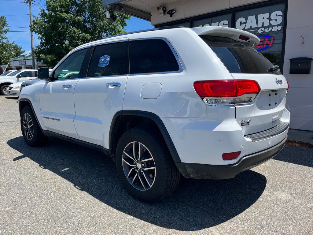 2017 Jeep Grand Cherokee Image 2
