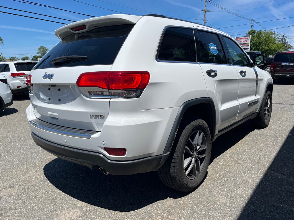 2017 Jeep Grand Cherokee Image 3