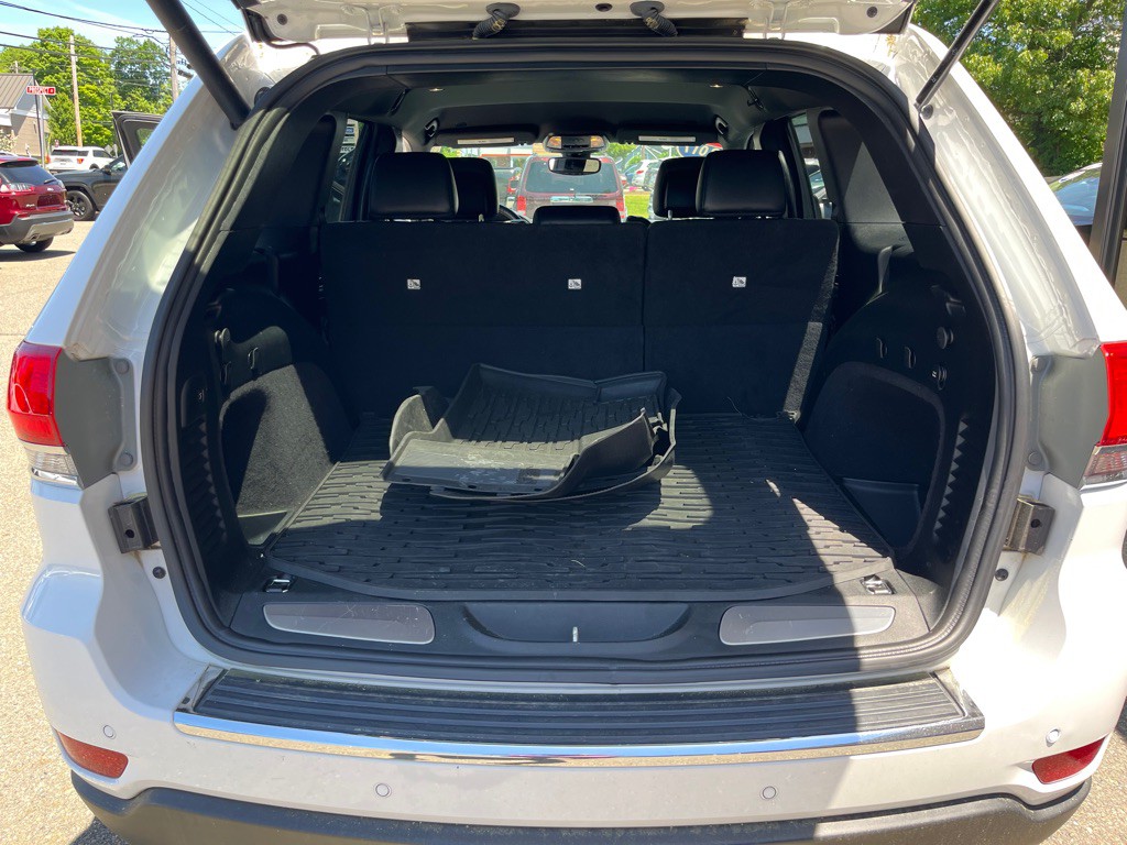 2017 Jeep Grand Cherokee Image 24