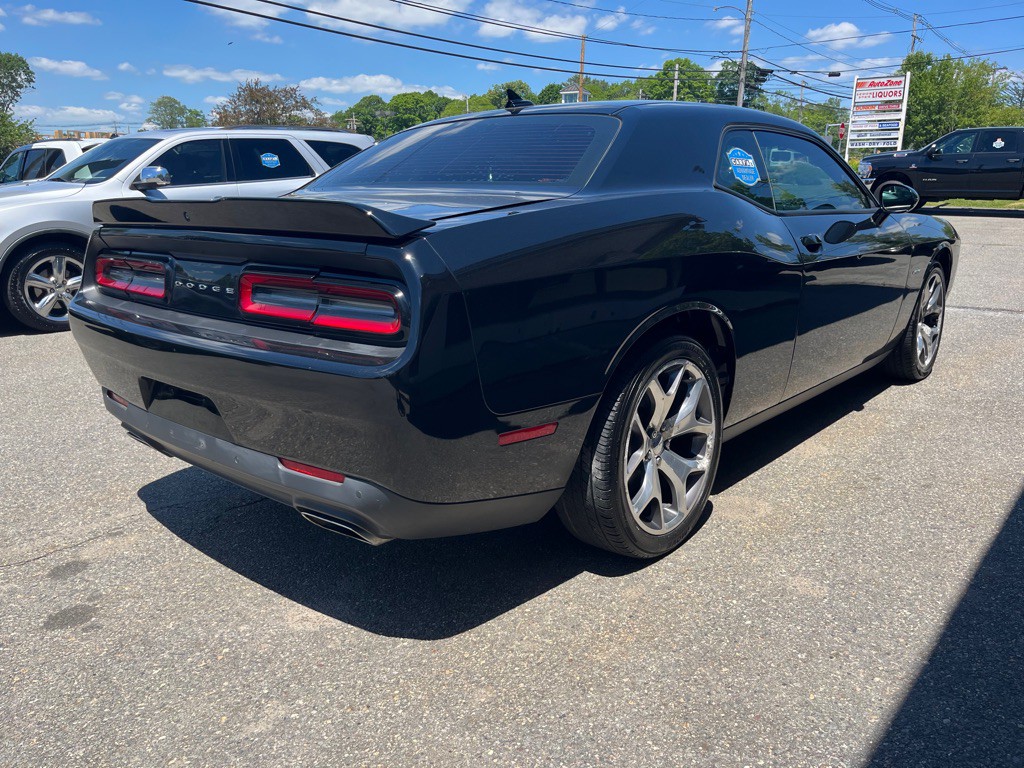 2016 Dodge Challenger Image 3