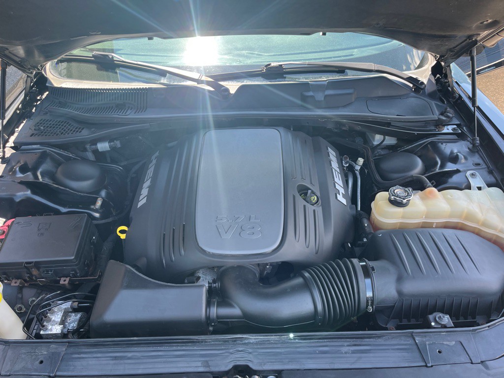 2016 Dodge Challenger Image 26