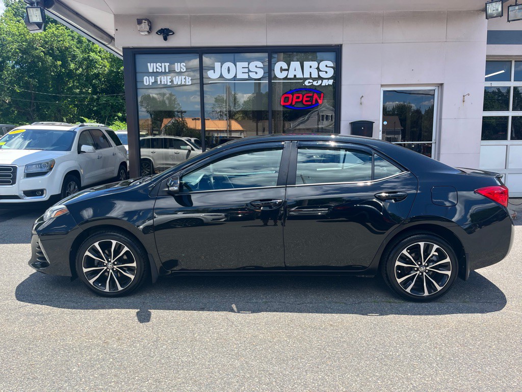 2017 Toyota Corolla Image 1