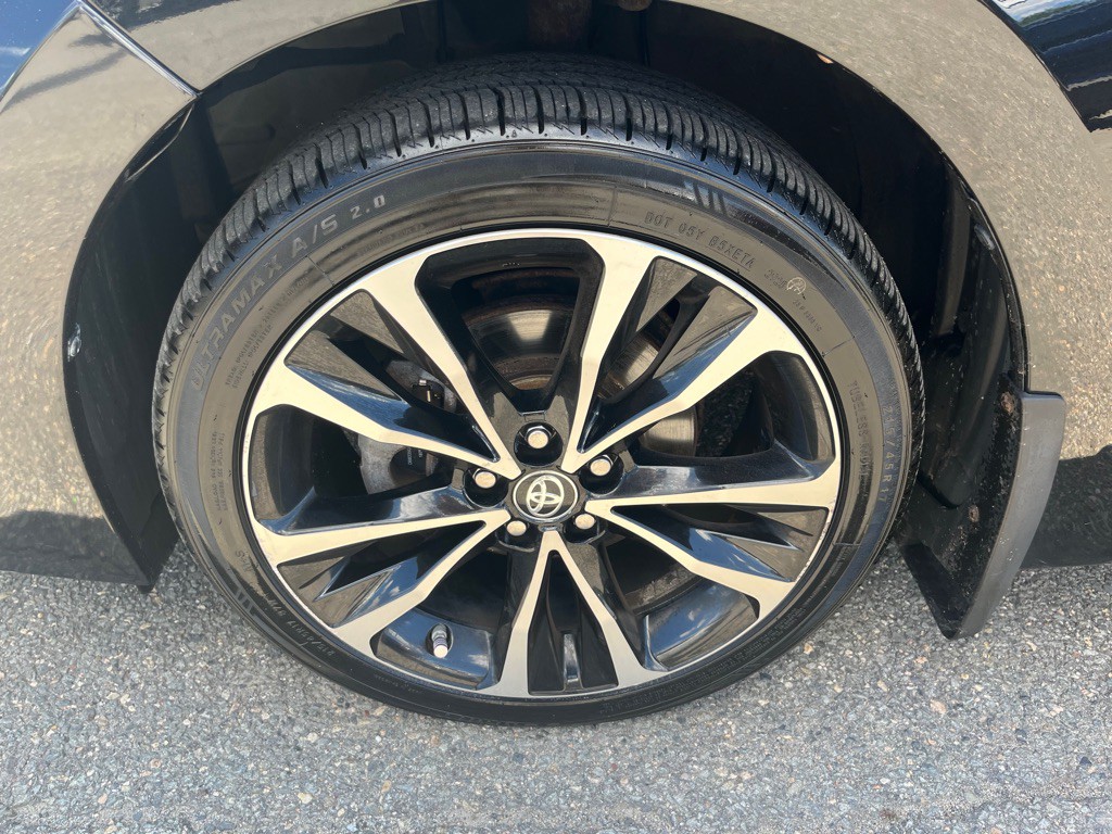 2017 Toyota Corolla Image 6