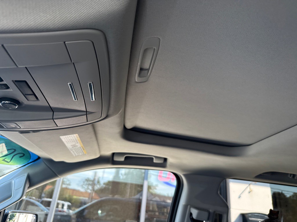 2019 Chevrolet Suburban Image 22
