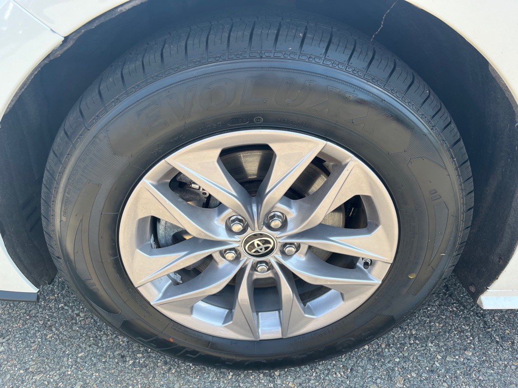 2021 Toyota Sienna Image 6