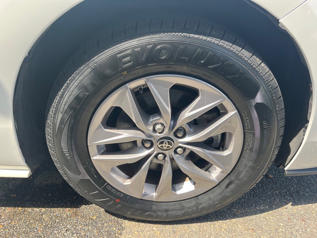 2021 Toyota Sienna Image 9