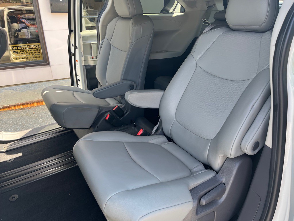 2021 Toyota Sienna Image 21