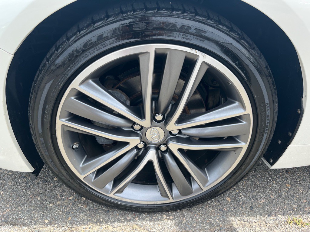 2017 INFINITI Q50 Image 6