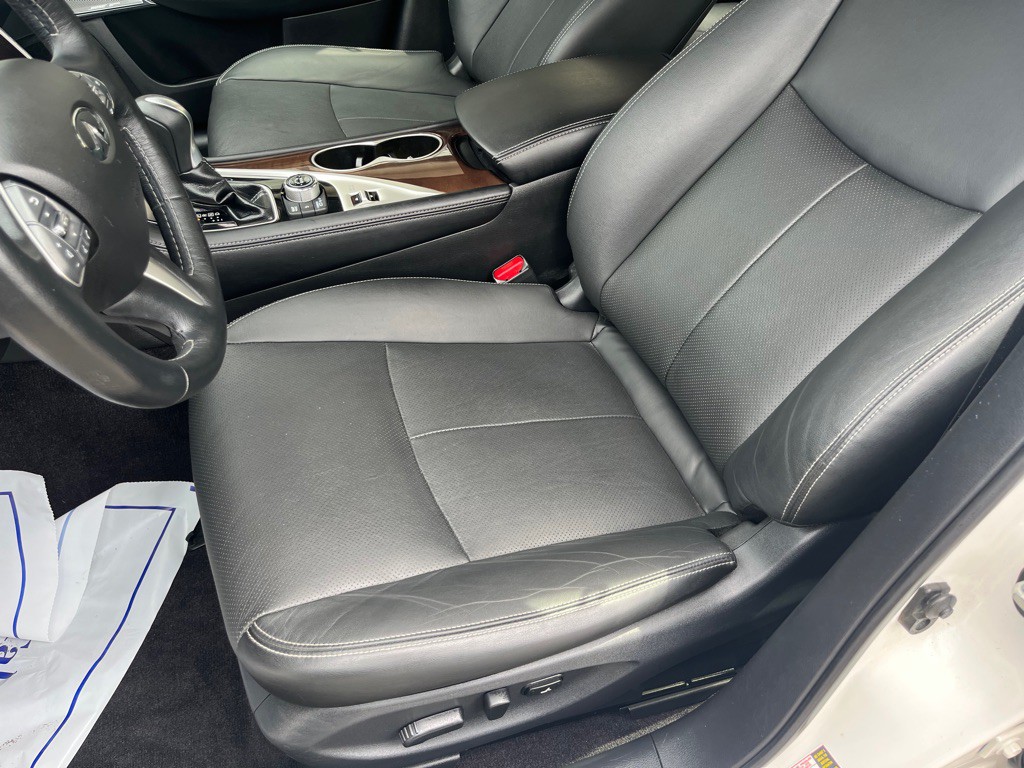 2017 INFINITI Q50 Image 11