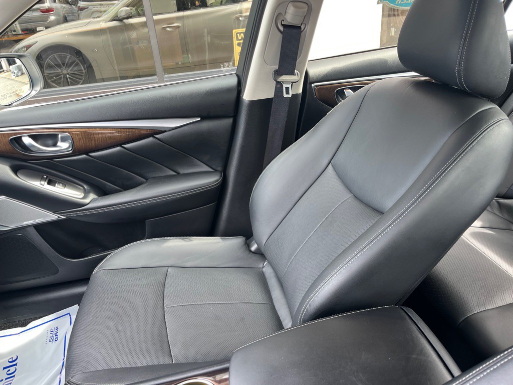 2017 INFINITI Q50 Image 12
