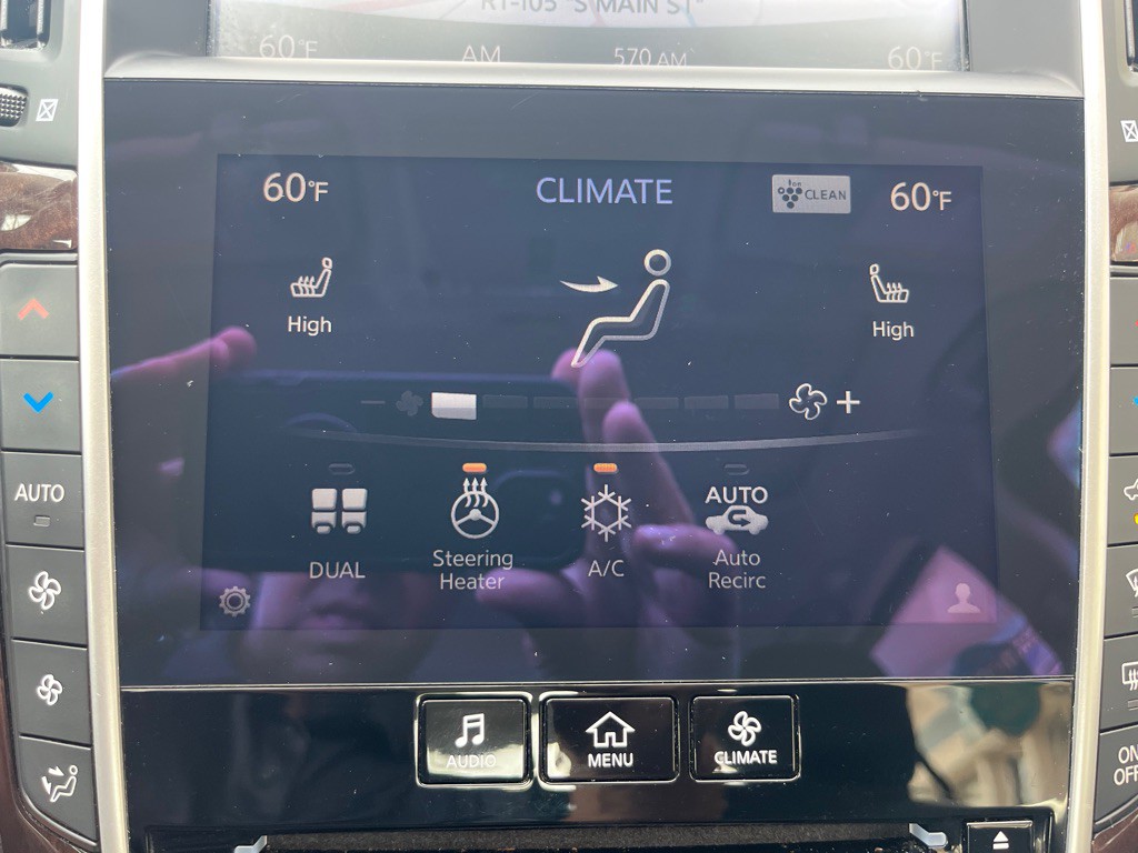 2017 INFINITI Q50 Image 16