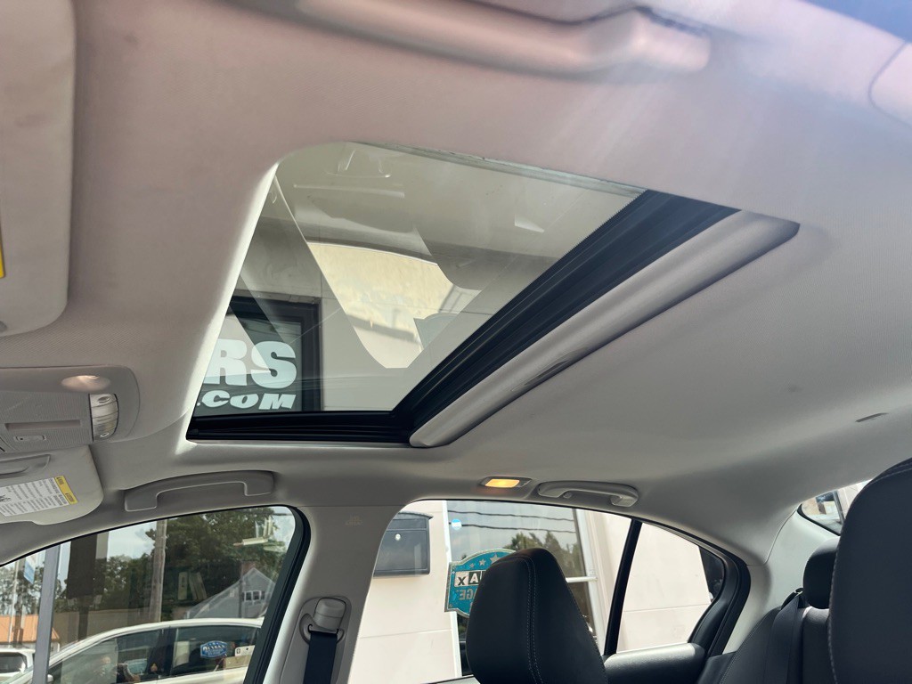 2017 INFINITI Q50 Image 22
