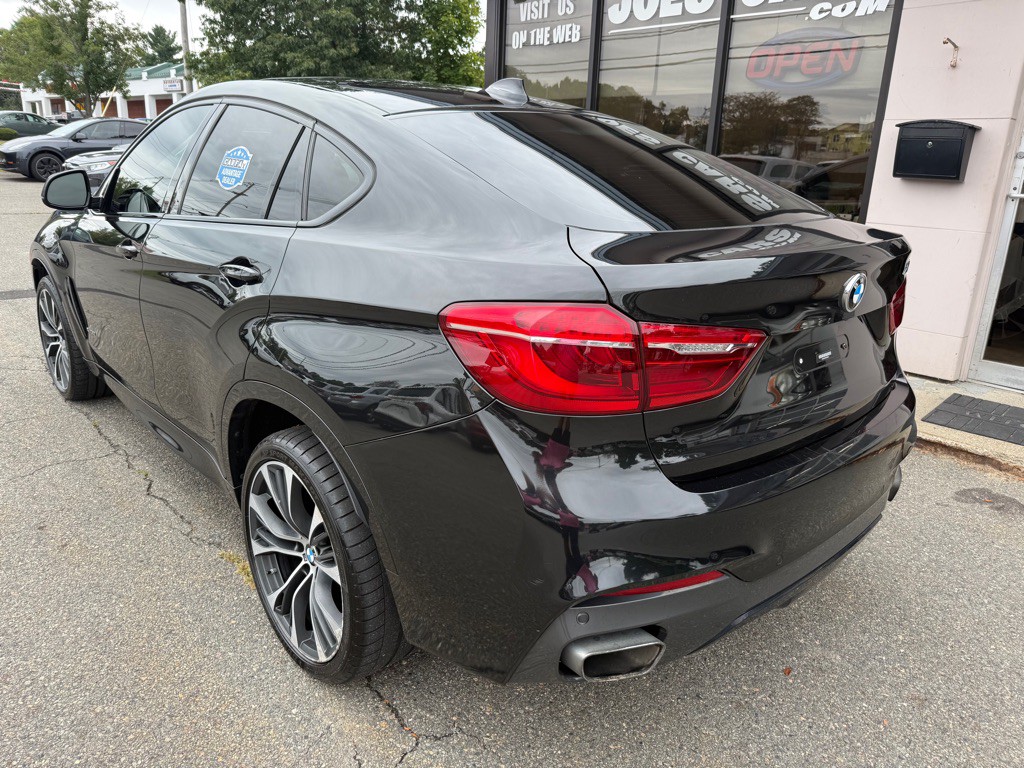 2019 BMW X6 Image 2