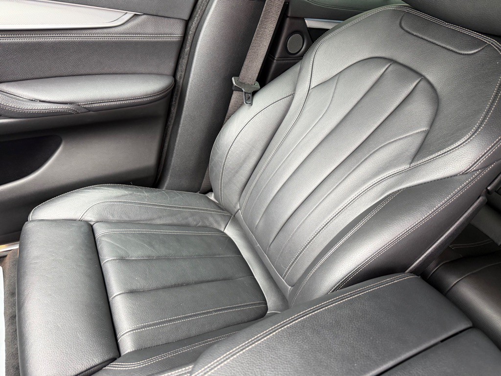 2019 BMW X6 Image 13