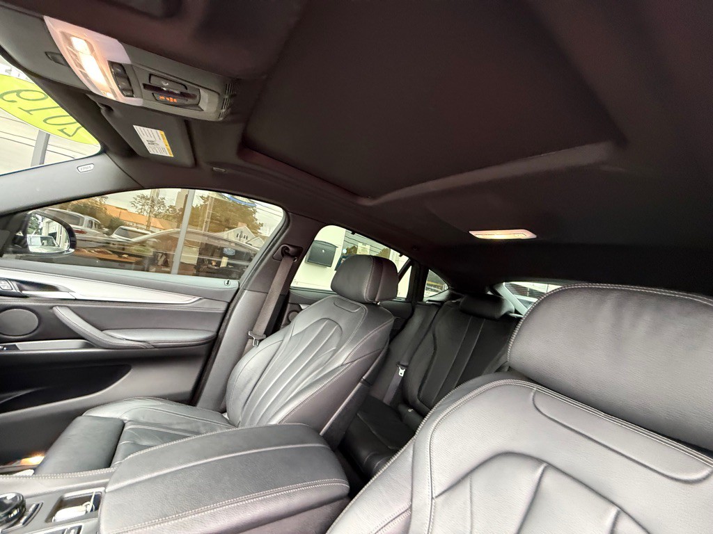 2019 BMW X6 Image 14